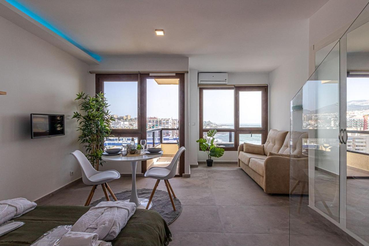 Beachfront With Spectacular Views And Swimming Pool Benalmádena Exteriör bild