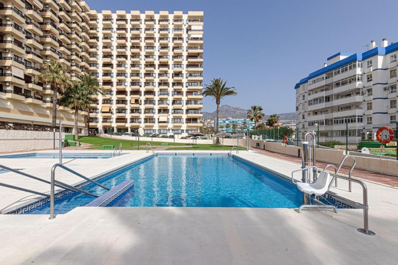 Beachfront With Spectacular Views And Swimming Pool Benalmádena Exteriör bild