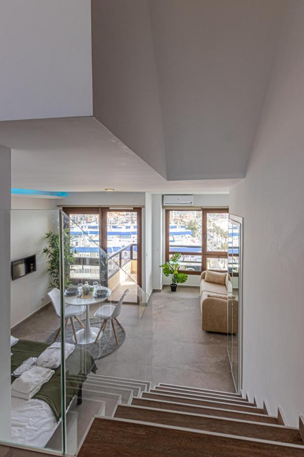 Beachfront With Spectacular Views And Swimming Pool Benalmádena Exteriör bild