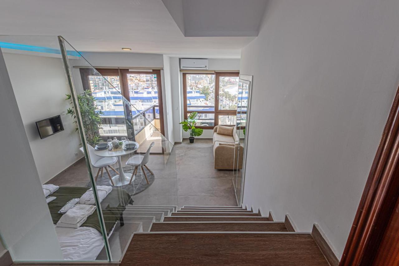 Beachfront With Spectacular Views And Swimming Pool Benalmádena Exteriör bild
